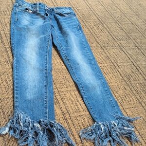 Stylish Blue Frayed Hem Women's Jeans